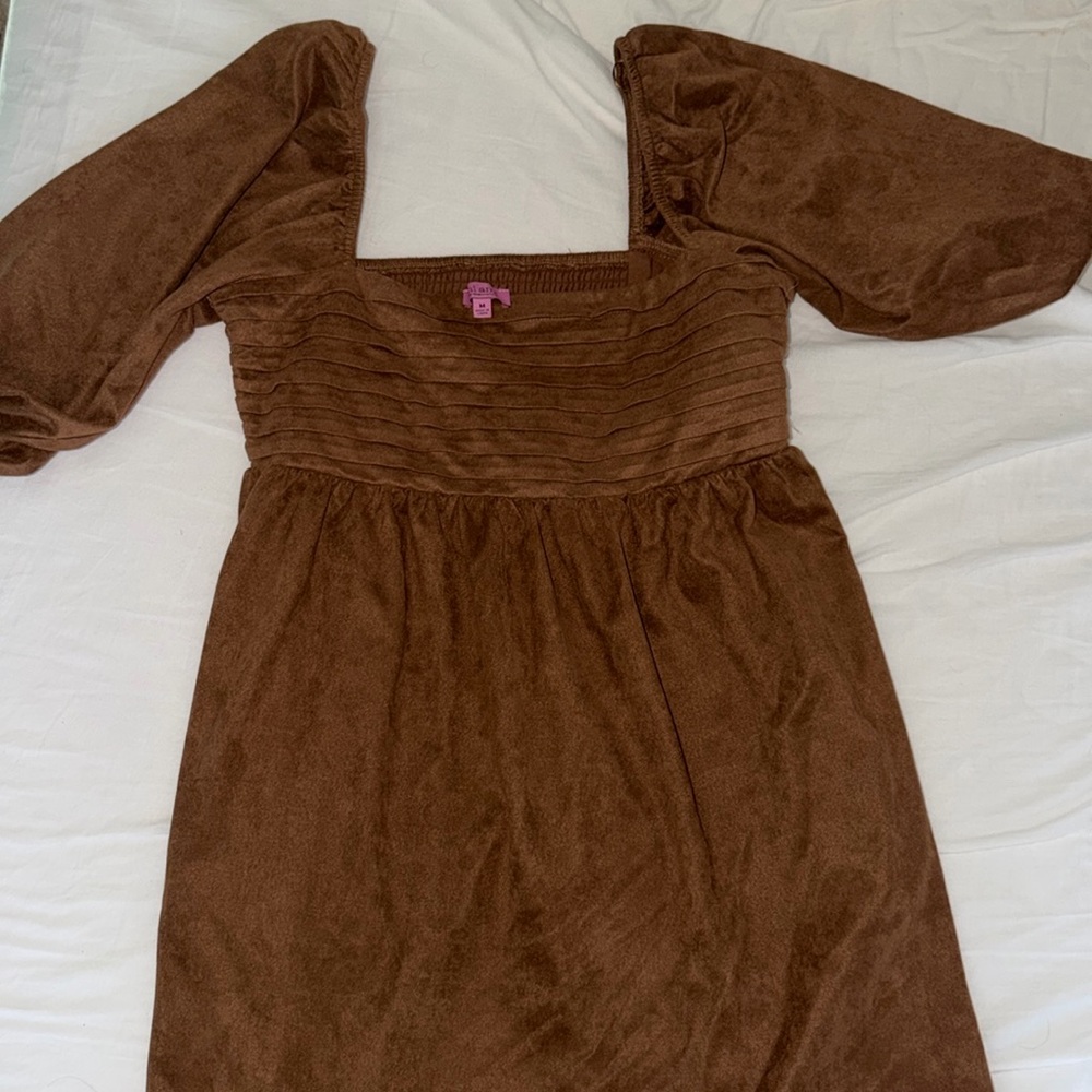 brown dress